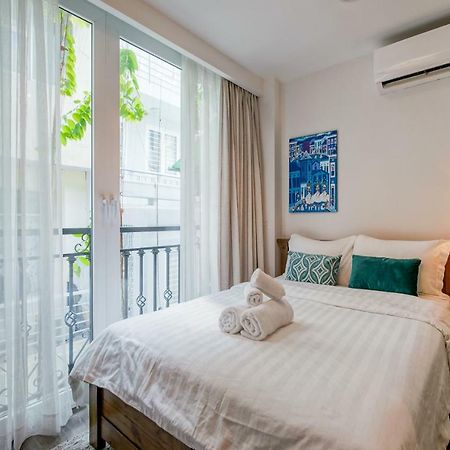 Mira Moon - Calmette Bed & Breakfast Ho Chi Minh City Bagian luar foto