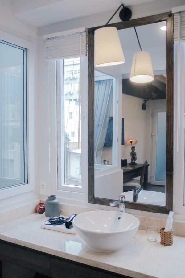 Mira Moon - Calmette Bed & Breakfast Ho Chi Minh City Bagian luar foto