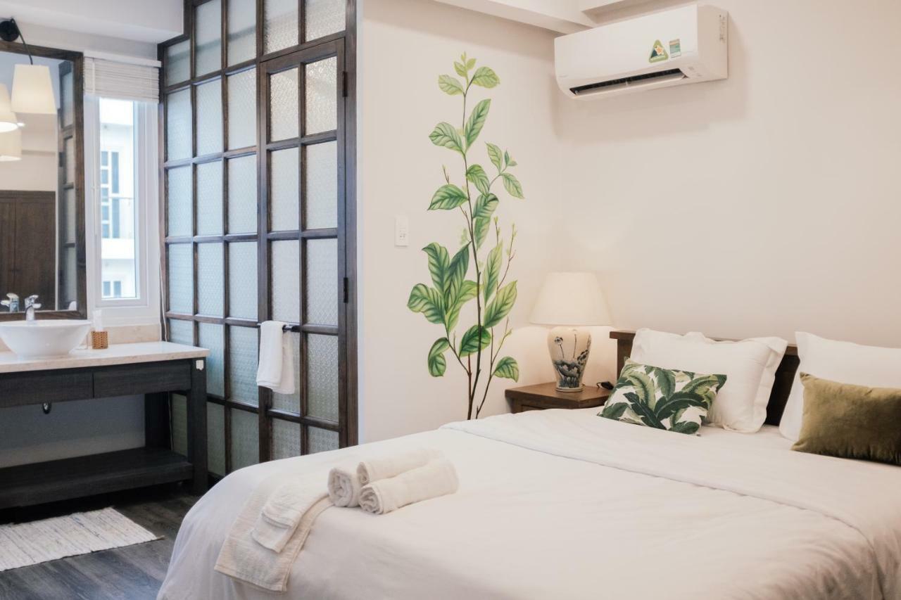 Mira Moon - Calmette Bed & Breakfast Ho Chi Minh City Bagian luar foto