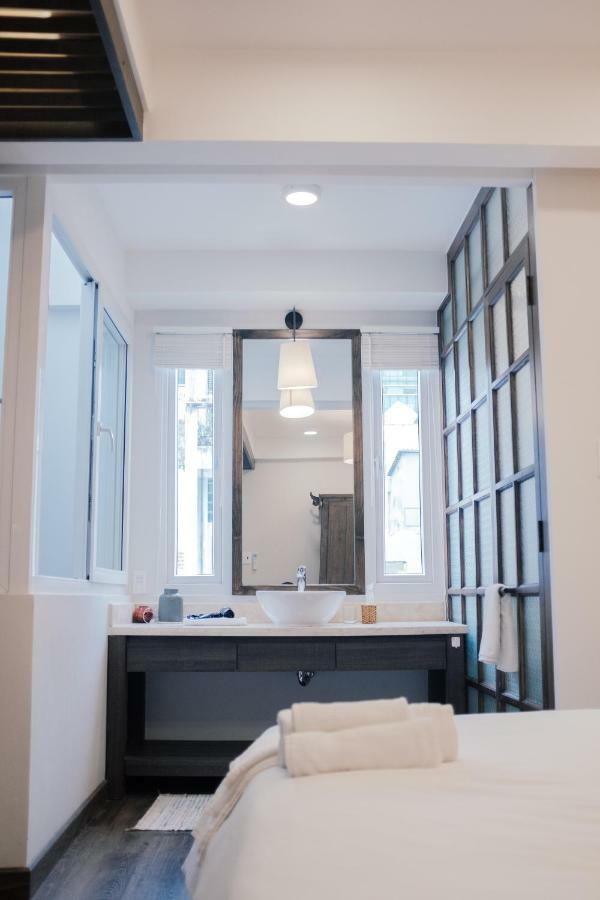 Mira Moon - Calmette Bed & Breakfast Ho Chi Minh City Bagian luar foto