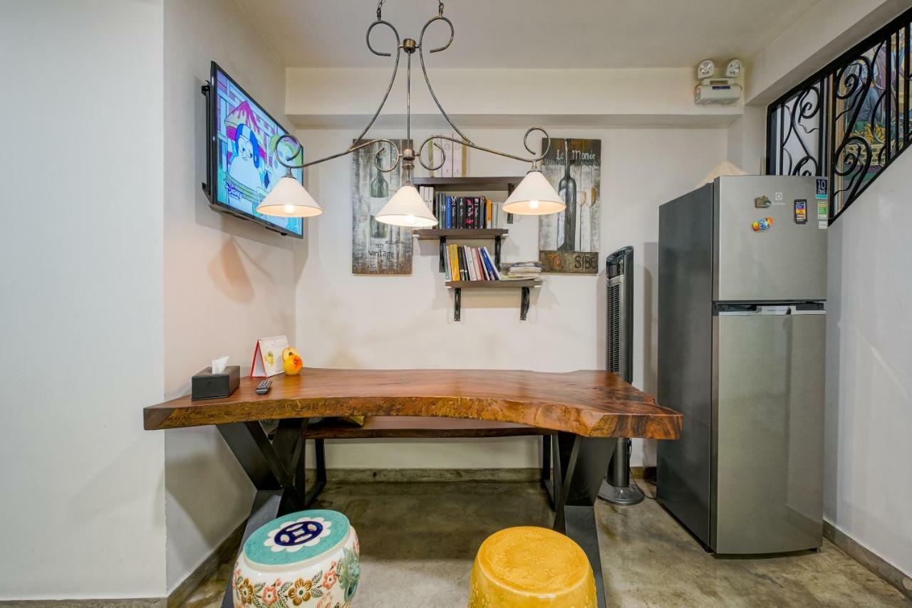 Mira Moon - Calmette Bed & Breakfast Ho Chi Minh City Bagian luar foto