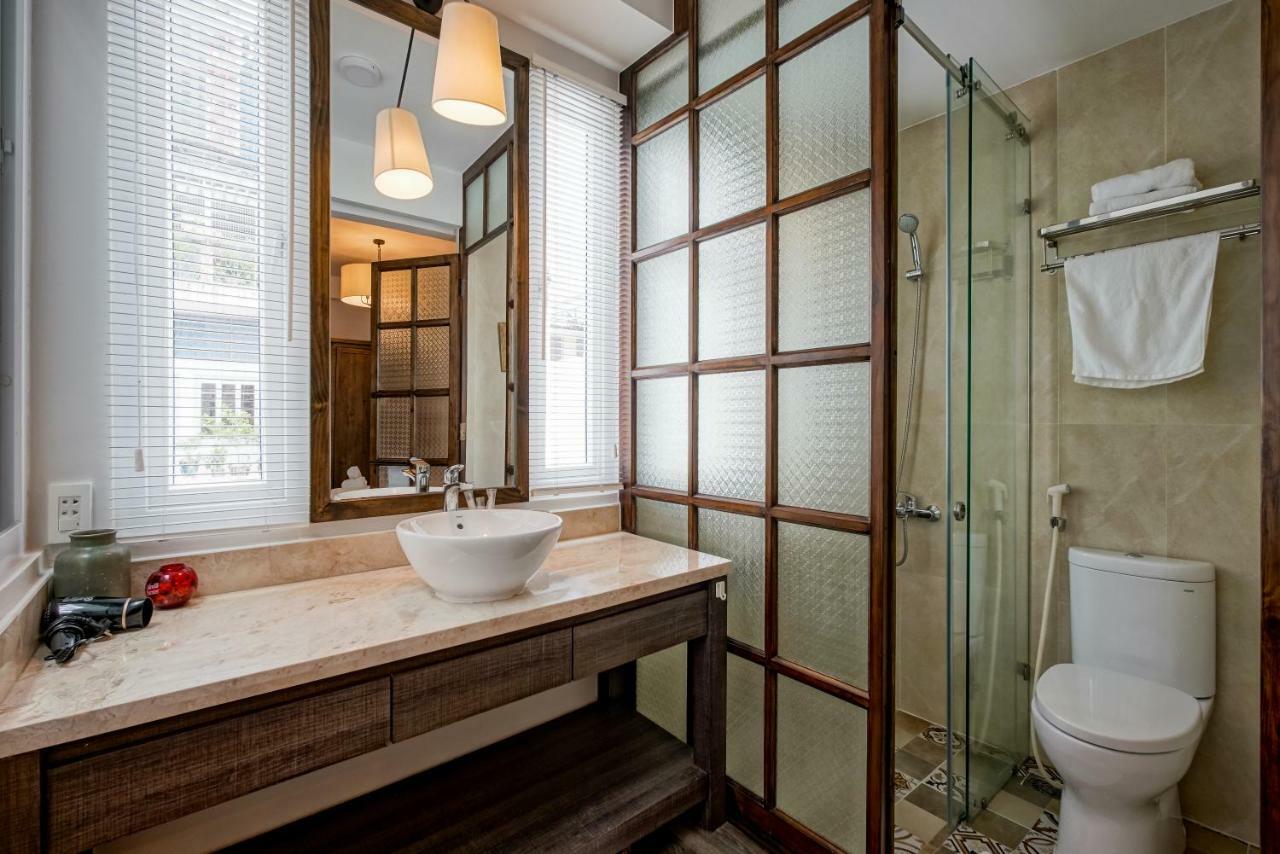 Mira Moon - Calmette Bed & Breakfast Ho Chi Minh City Bagian luar foto