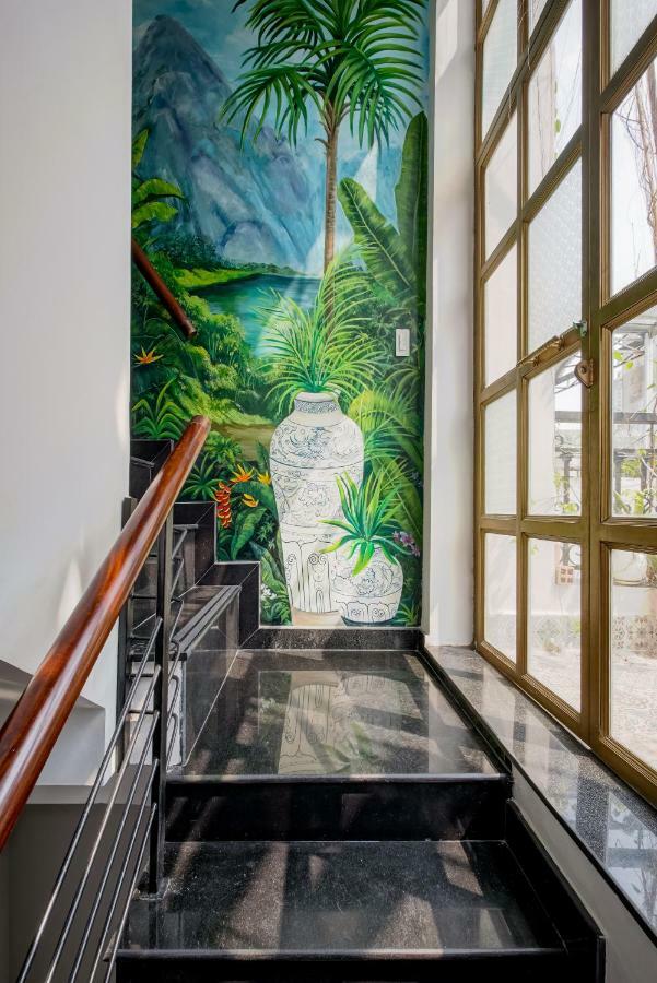 Mira Moon - Calmette Bed & Breakfast Ho Chi Minh City Bagian luar foto