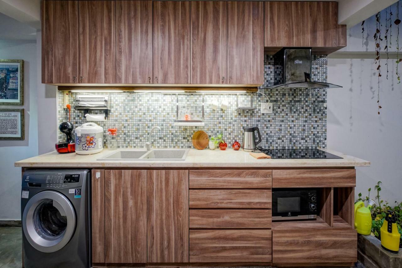 Mira Moon - Calmette Bed & Breakfast Ho Chi Minh City Bagian luar foto